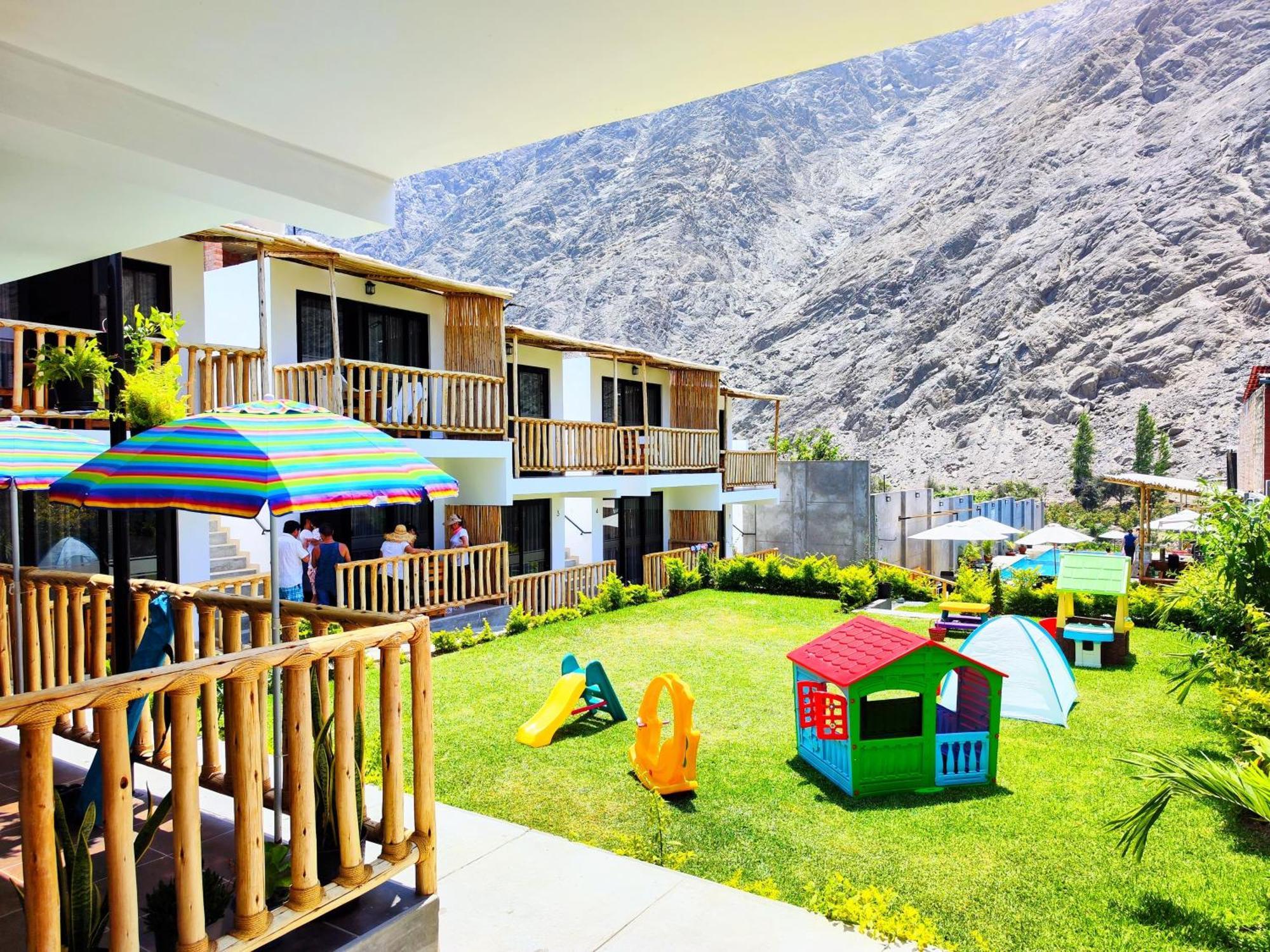 Jalara Lunahuana Hotel Exterior foto